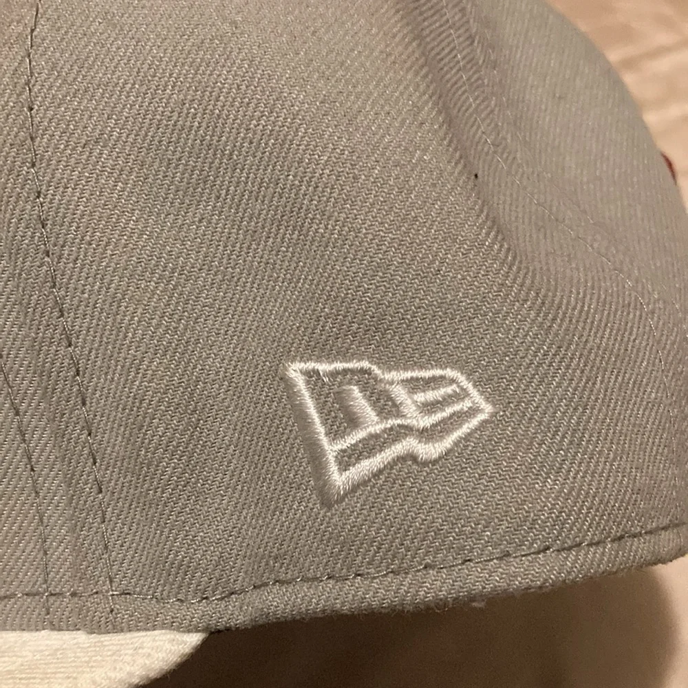 New Era excellent gray